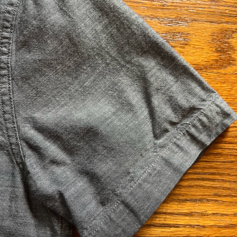 Levi’s Button Down! - image 4